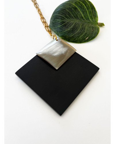 Collar pendant ébano y cuerno