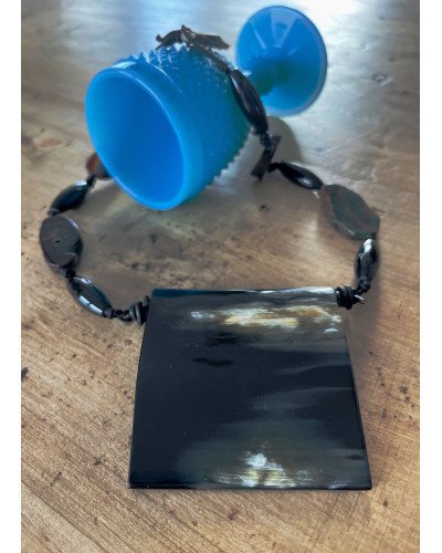 COLLAR CUERNO PULIDO Y ÁGATAS